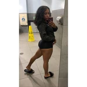 Meet your Posher, Alison